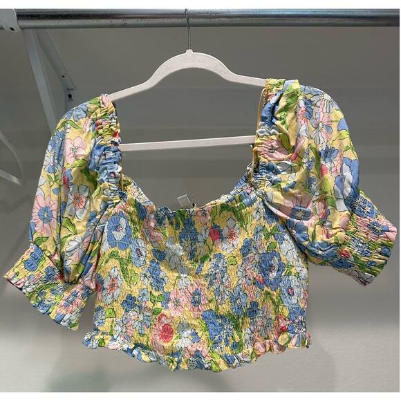 BAR‎ III Cropped Blouse Floral Print Smocked Size Large Stretchy - Picture 1 of 6